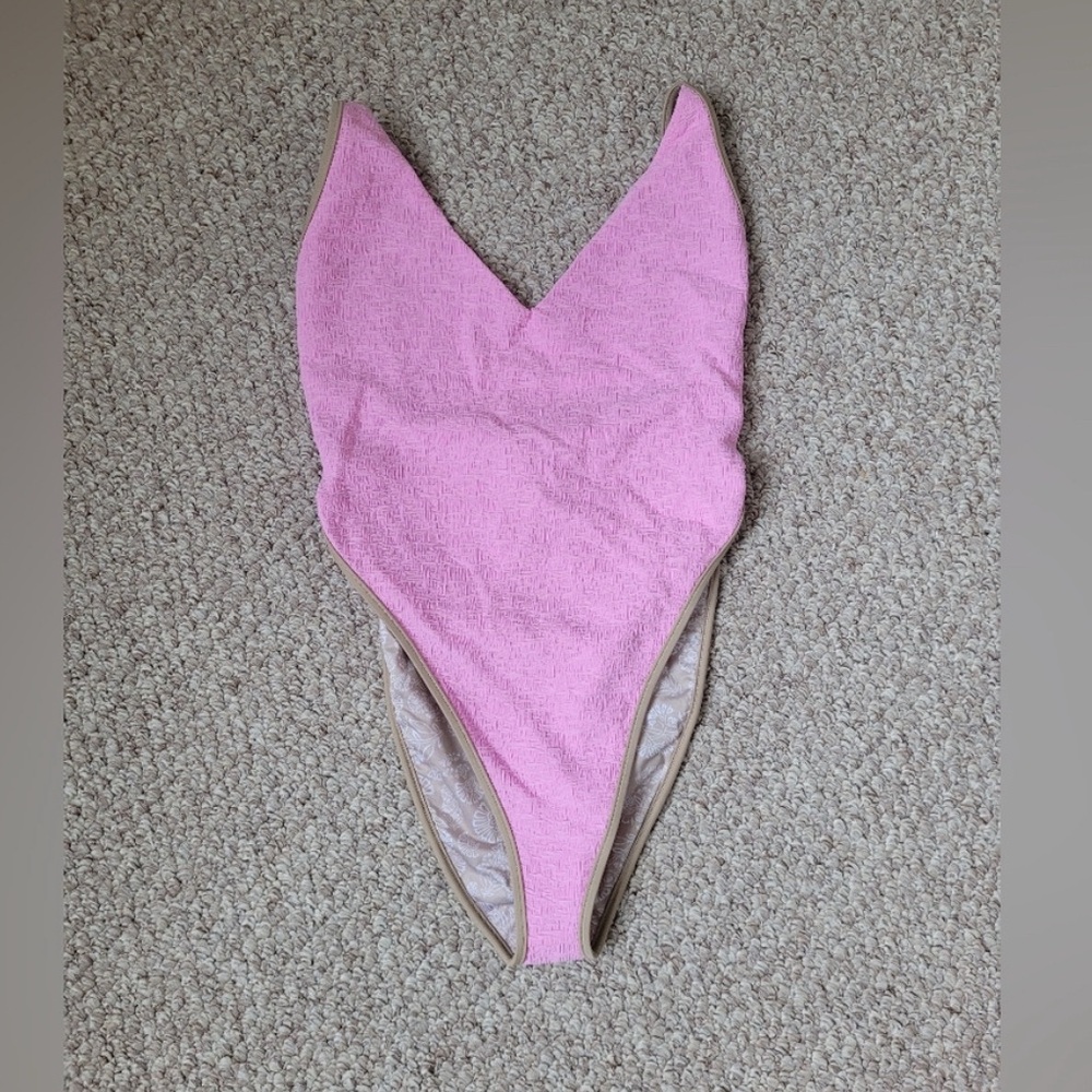 Free People NWOT one piece pink swimsuit size XL - Picture 3 of 5